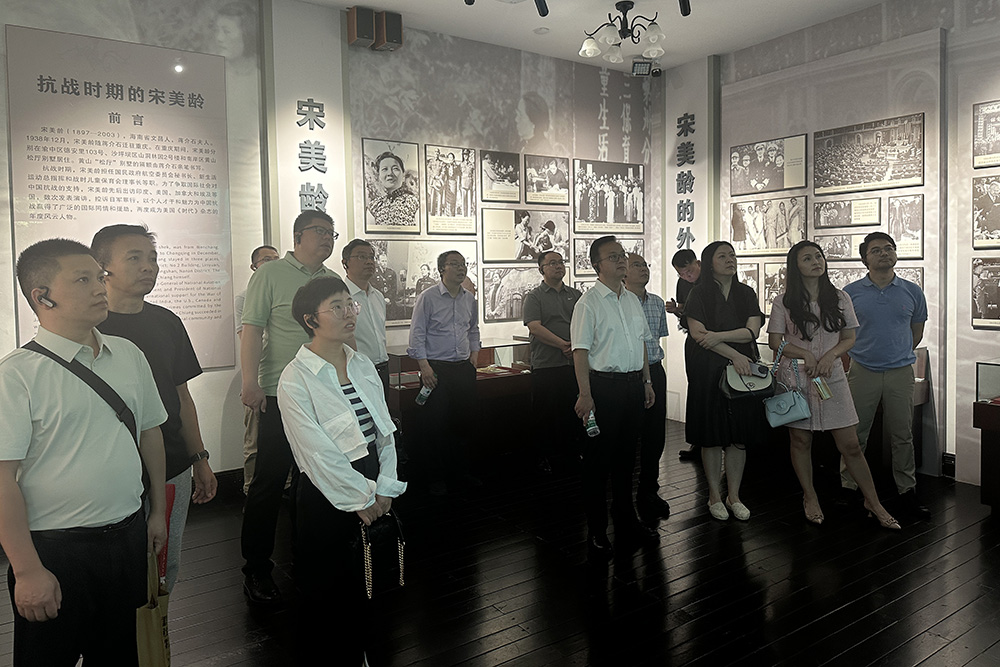 wcEW_1748911788673066472.jpg 4.jpg